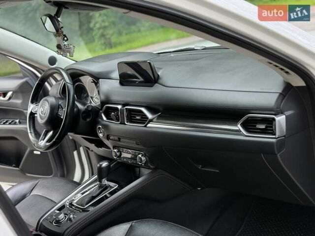 Белый Мазда СХ-5, объемом двигателя 2.49 л и пробегом 86 тыс. км за 16200 $, фото 70 на Automoto.ua