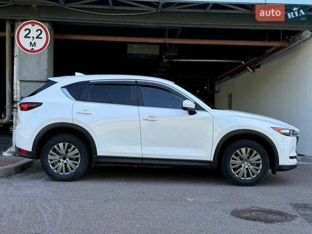 Белый Мазда СХ-5, объемом двигателя 2.49 л и пробегом 77 тыс. км за 21000 $, фото 5 на Automoto.ua