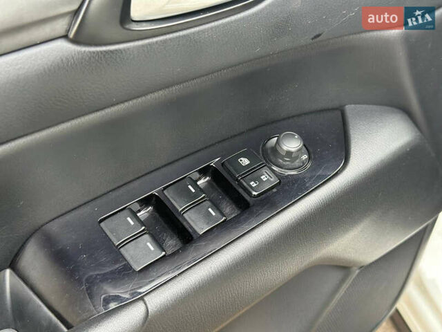 Білий Мазда СХ-5, об'ємом двигуна 2.5 л та пробігом 158 тис. км за 17700 $, фото 11 на Automoto.ua
