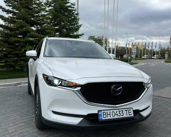 Белый Мазда СХ-5, объемом двигателя 2.5 л и пробегом 57 тыс. км за 18500 $, фото 5 на Automoto.ua