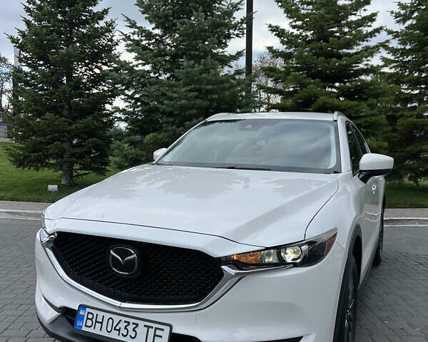 Белый Мазда СХ-5, объемом двигателя 2.5 л и пробегом 57 тыс. км за 18500 $, фото 3 на Automoto.ua