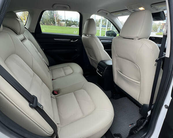 Белый Мазда СХ-5, объемом двигателя 2.5 л и пробегом 57 тыс. км за 18500 $, фото 20 на Automoto.ua