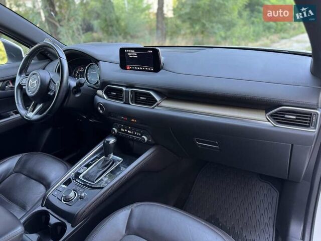 Белый Мазда СХ-5, объемом двигателя 2.5 л и пробегом 63 тыс. км за 23500 $, фото 17 на Automoto.ua