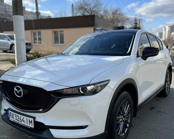 Белый Мазда СХ-5, объемом двигателя 2 л и пробегом 25 тыс. км за 22900 $, фото 27 на Automoto.ua