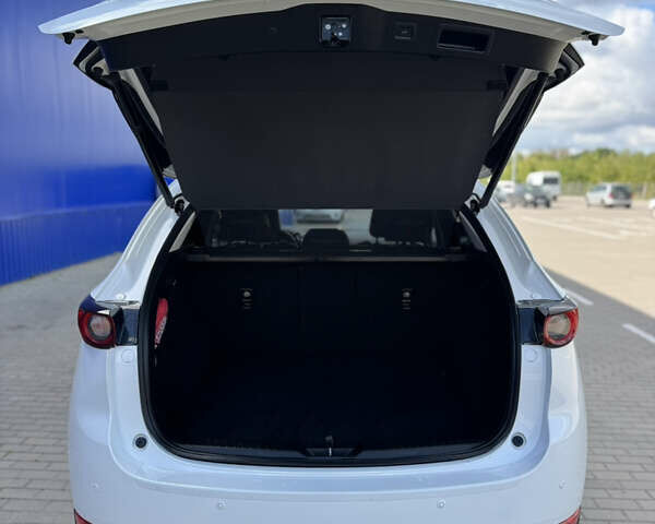 Білий Мазда СХ-5, об'ємом двигуна 2.2 л та пробігом 133 тис. км за 23799 $, фото 19 на Automoto.ua