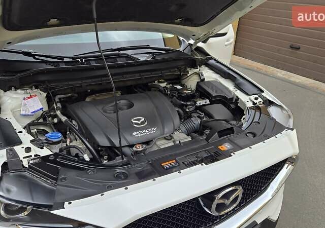 Білий Мазда СХ-5, об'ємом двигуна 2 л та пробігом 38 тис. км за 23850 $, фото 27 на Automoto.ua