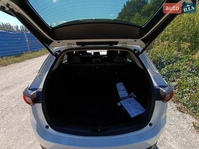 Белый Мазда СХ-5, объемом двигателя 2.49 л и пробегом 108 тыс. км за 20500 $, фото 6 на Automoto.ua