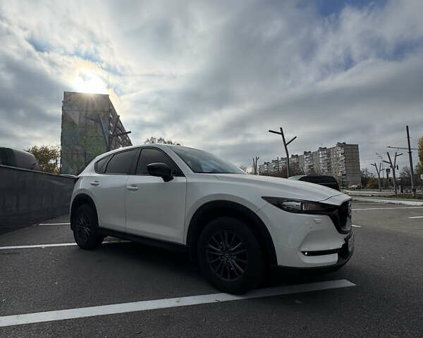Белый Мазда СХ-5, объемом двигателя 2 л и пробегом 25 тыс. км за 22900 $, фото 6 на Automoto.ua