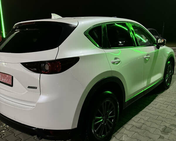 Белый Мазда СХ-5, объемом двигателя 2.49 л и пробегом 121 тыс. км за 19999 $, фото 12 на Automoto.ua