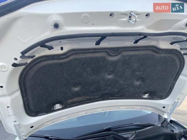 Білий Мазда СХ-5, об'ємом двигуна 2.49 л та пробігом 65 тис. км за 23200 $, фото 32 на Automoto.ua