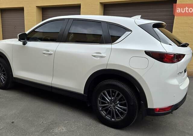 Білий Мазда СХ-5, об'ємом двигуна 2 л та пробігом 38 тис. км за 23850 $, фото 7 на Automoto.ua