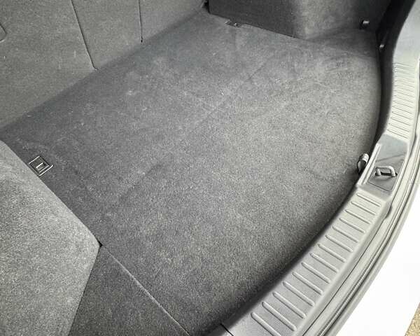 Білий Мазда СХ-5, об'ємом двигуна 2.49 л та пробігом 77 тис. км за 21000 $, фото 14 на Automoto.ua