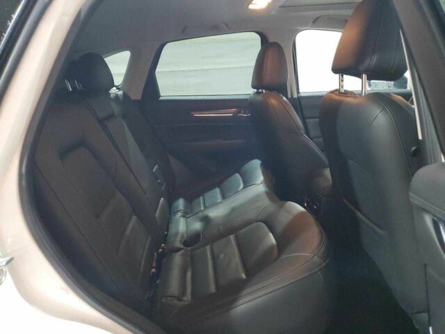 Белый Мазда СХ-5, объемом двигателя 0 л и пробегом 74 тыс. км за 12000 $, фото 10 на Automoto.ua