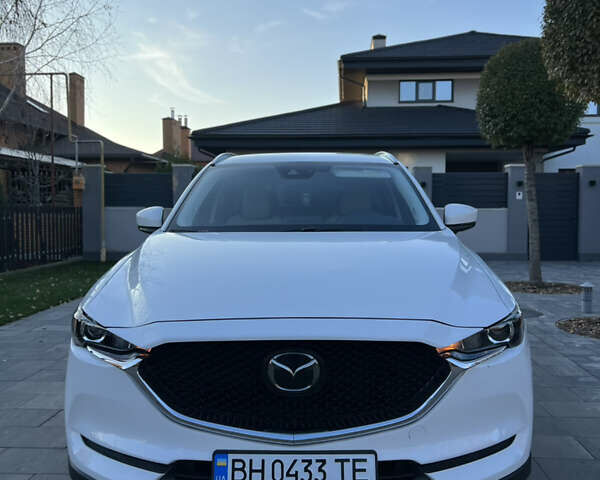 Білий Мазда СХ-5, об'ємом двигуна 2.5 л та пробігом 57 тис. км за 20000 $, фото 4 на Automoto.ua