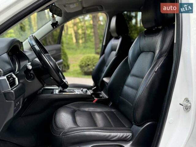 Белый Мазда СХ-5, объемом двигателя 2.49 л и пробегом 86 тыс. км за 16200 $, фото 64 на Automoto.ua