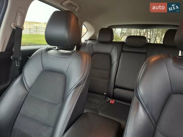 Белый Мазда СХ-5, объемом двигателя 2.5 л и пробегом 158 тыс. км за 17300 $, фото 22 на Automoto.ua