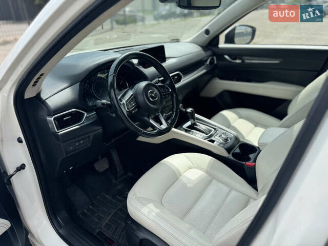 Белый Мазда СХ-5, объемом двигателя 2.49 л и пробегом 98 тыс. км за 23400 $, фото 26 на Automoto.ua