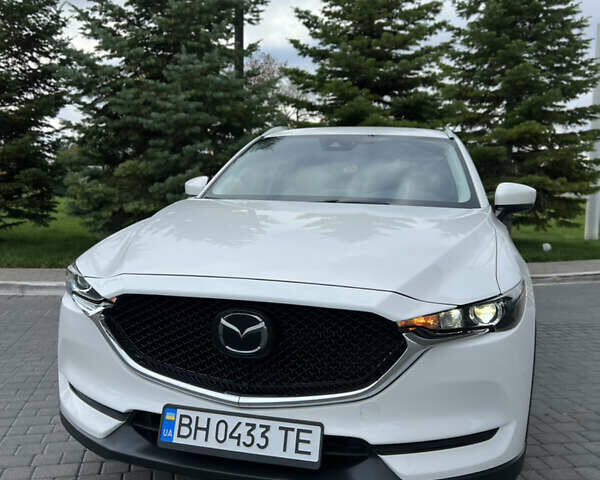 Белый Мазда СХ-5, объемом двигателя 2.5 л и пробегом 57 тыс. км за 18500 $, фото 23 на Automoto.ua