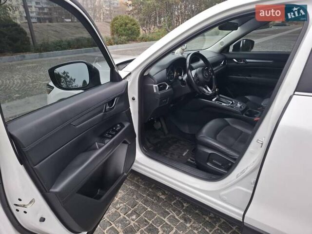 Белый Мазда СХ-5, объемом двигателя 2.5 л и пробегом 158 тыс. км за 17300 $, фото 14 на Automoto.ua