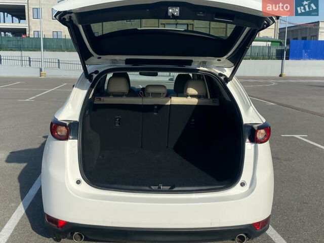 Білий Мазда СХ-5, об'ємом двигуна 2.49 л та пробігом 65 тис. км за 20500 $, фото 77 на Automoto.ua