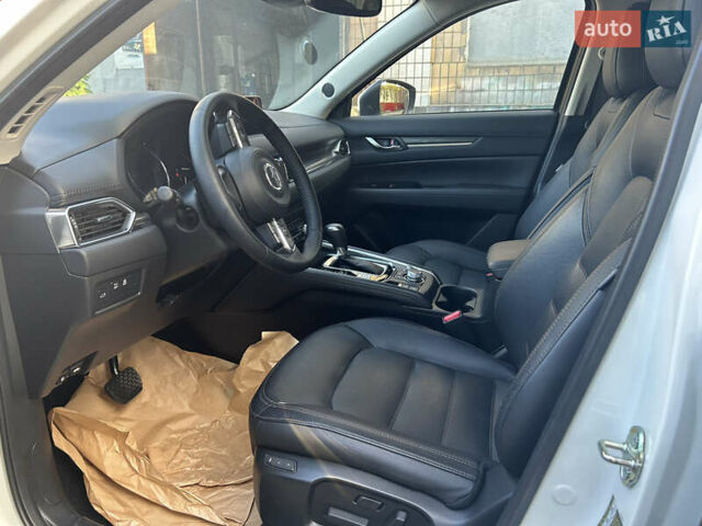 Мазда СХ-5 2019 в Днепре (Днепропетровске) на Automoto.ua Белый Мазда СХ-5, объемом двигателя 2.49 л и пробегом 53 тыс. км за 25000 $, фото 6 на Automoto.ua