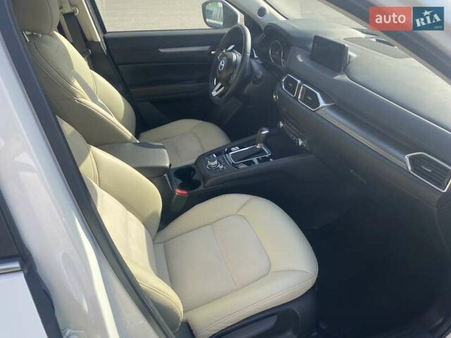 Білий Мазда СХ-5, об'ємом двигуна 2.49 л та пробігом 65 тис. км за 23200 $, фото 40 на Automoto.ua