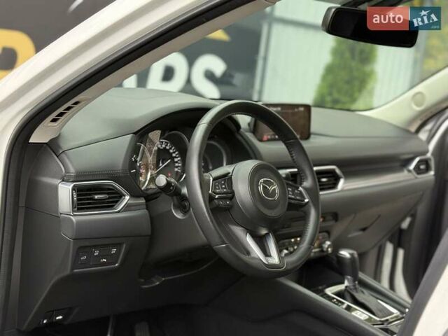 Білий Мазда СХ-5, об'ємом двигуна 2 л та пробігом 93 тис. км за 21800 $, фото 41 на Automoto.ua