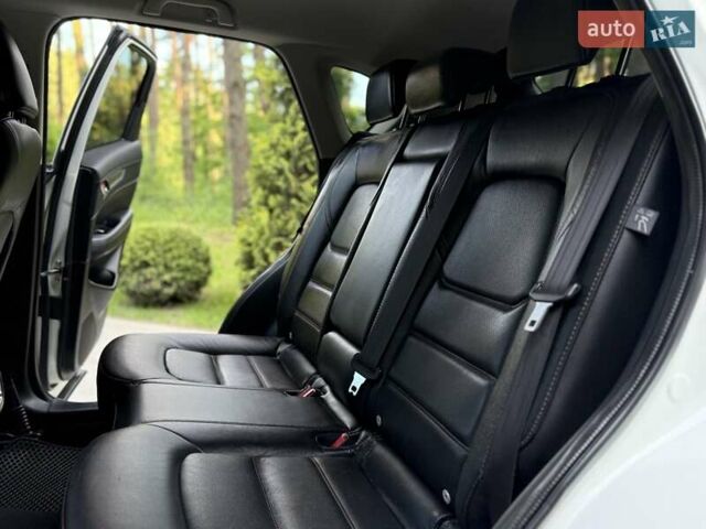 Белый Мазда СХ-5, объемом двигателя 2.49 л и пробегом 86 тыс. км за 16200 $, фото 90 на Automoto.ua