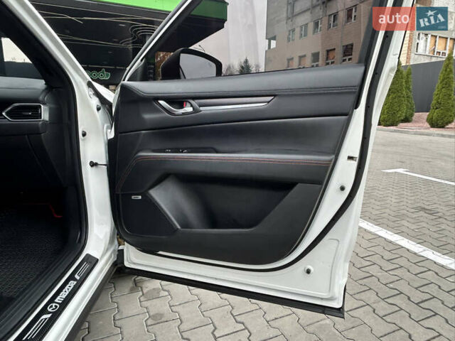 Белый Мазда СХ-5, объемом двигателя 2.49 л и пробегом 140 тыс. км за 21900 $, фото 22 на Automoto.ua