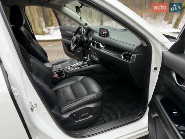 Білий Мазда СХ-5, об'ємом двигуна 2.49 л та пробігом 89 тис. км за 15800 $, фото 96 на Automoto.ua