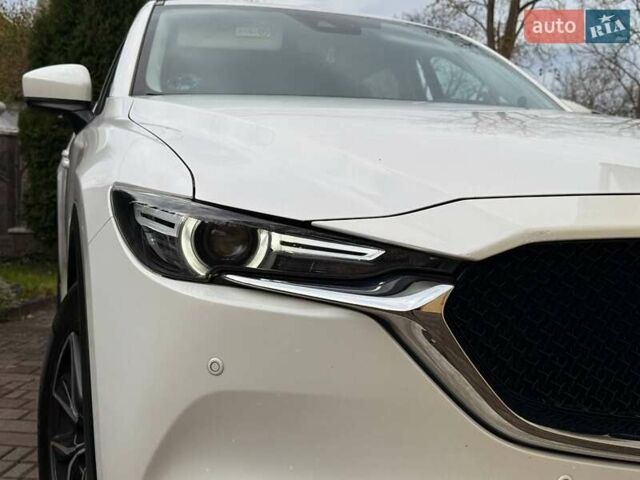 Белый Мазда СХ-5, объемом двигателя 2.19 л и пробегом 175 тыс. км за 19777 $, фото 2 на Automoto.ua