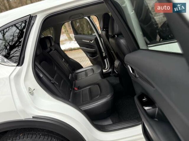 Білий Мазда СХ-5, об'ємом двигуна 2.49 л та пробігом 89 тис. км за 15800 $, фото 101 на Automoto.ua