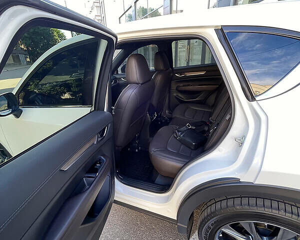 Белый Мазда СХ-5, объемом двигателя 2.5 л и пробегом 35 тыс. км за 30900 $, фото 7 на Automoto.ua