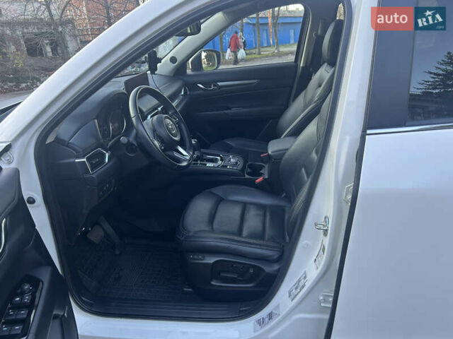 Белый Мазда СХ-5, объемом двигателя 2.49 л и пробегом 50 тыс. км за 21500 $, фото 17 на Automoto.ua