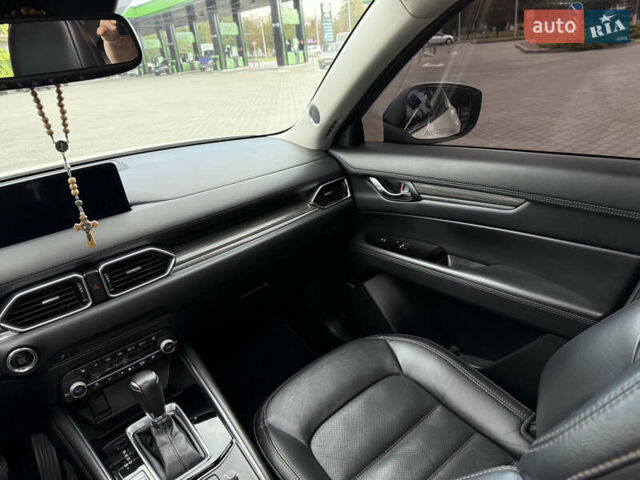 Белый Мазда СХ-5, объемом двигателя 2.49 л и пробегом 75 тыс. км за 24000 $, фото 54 на Automoto.ua