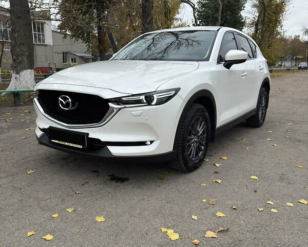 Белый Мазда СХ-5, объемом двигателя 2 л и пробегом 32 тыс. км за 29000 $, фото 2 на Automoto.ua