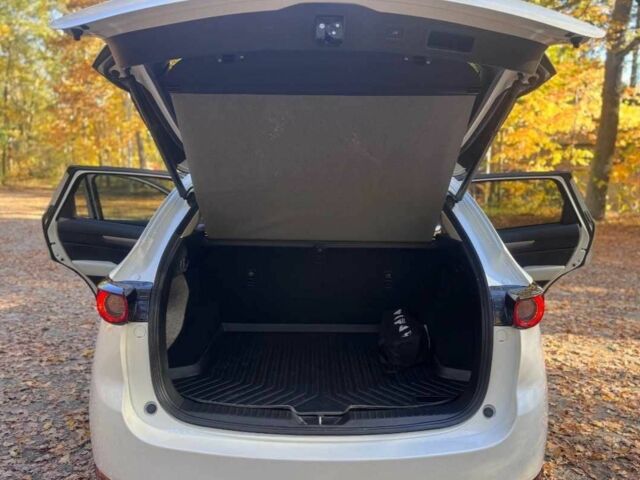 Білий Мазда СХ-5, об'ємом двигуна 2.5 л та пробігом 76 тис. км за 13000 $, фото 12 на Automoto.ua