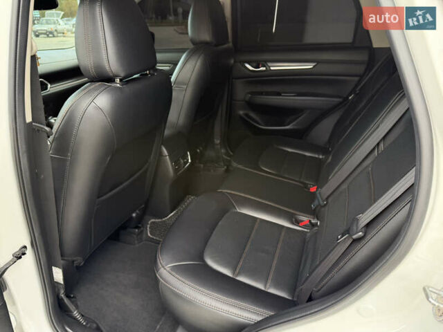 Белый Мазда СХ-5, объемом двигателя 2.49 л и пробегом 75 тыс. км за 24000 $, фото 36 на Automoto.ua