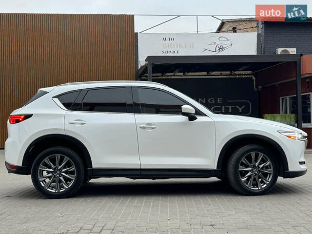 Белый Мазда СХ-5, объемом двигателя 2.49 л и пробегом 116 тыс. км за 21800 $, фото 4 на Automoto.ua