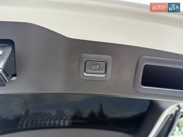 Белый Мазда СХ-5, объемом двигателя 2.49 л и пробегом 75 тыс. км за 24000 $, фото 26 на Automoto.ua