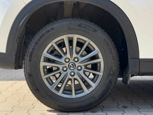 Белый Мазда СХ-5, объемом двигателя 0 л и пробегом 20 тыс. км за 300 $, фото 8 на Automoto.ua