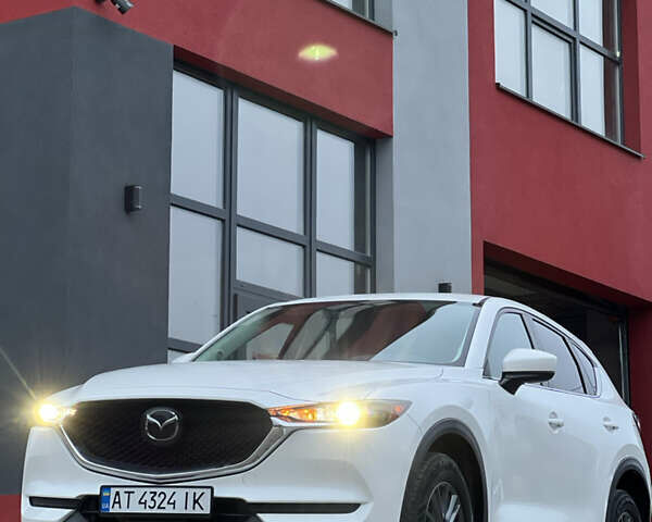 Білий Мазда СХ-5, об'ємом двигуна 2.49 л та пробігом 153 тис. км за 18999 $, фото 3 на Automoto.ua