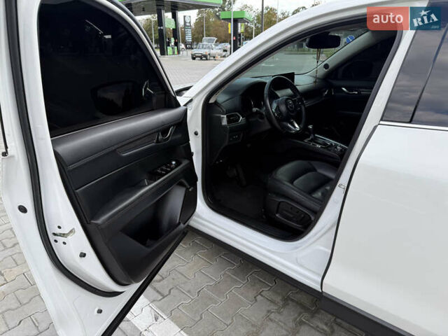 Белый Мазда СХ-5, объемом двигателя 2.49 л и пробегом 75 тыс. км за 24000 $, фото 33 на Automoto.ua