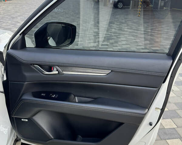 Белый Мазда СХ-5, объемом двигателя 2.49 л и пробегом 86 тыс. км за 21800 $, фото 9 на Automoto.ua