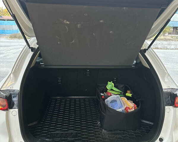 Мазда СХ-5 2020 в Днепре (Днепропетровске) на Automoto.ua Белый Мазда СХ-5, объемом двигателя 2.49 л и пробегом 54 тыс. км за 20500 $, фото 4 на Automoto.ua