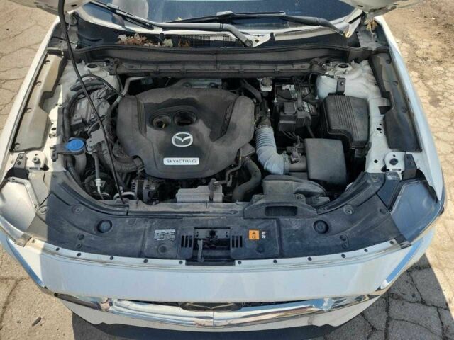 Белый Мазда СХ-5, объемом двигателя 0 л и пробегом 117 тыс. км за 5300 $, фото 11 на Automoto.ua