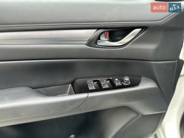 Белый Мазда СХ-5, объемом двигателя 2.49 л и пробегом 105 тыс. км за 17990 $, фото 14 на Automoto.ua