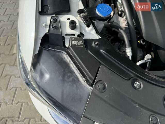 Белый Мазда СХ-5, объемом двигателя 2.49 л и пробегом 75 тыс. км за 24000 $, фото 22 на Automoto.ua