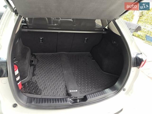 Білий Мазда СХ-5, об'ємом двигуна 2 л та пробігом 67 тис. км за 27000 $, фото 10 на Automoto.ua