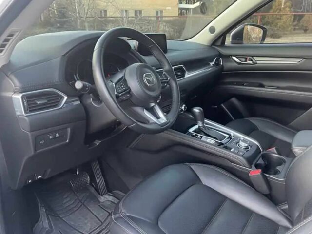 Белый Мазда СХ-5, объемом двигателя 2.5 л и пробегом 65 тыс. км за 15700 $, фото 6 на Automoto.ua